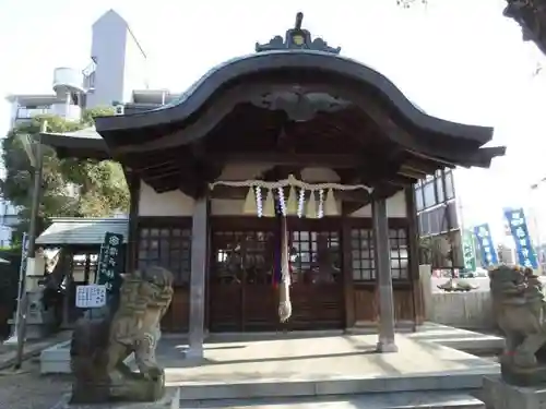 感田神社の本殿