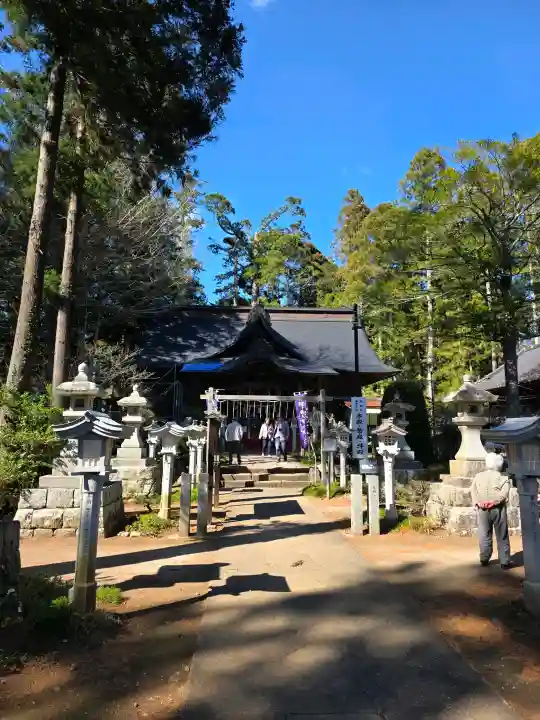 涼ケ岡八幡神社の{uncategorized: "未分類", other: "その他", undefined: "問題あり", building: "その他建物", grave: "お墓", sacred_gate: "鳥居", guardian: "狛犬", statue: "像", buddha: "仏像", history: "歴史", nature: "自然", garden: "庭園", animal: "動物", pagoda: "塔", temizu: "手水舎", mountain_gate: "山門・神門", sanctuary: "本殿・本堂", subordinate: "末社・摂社", art: "芸術", scenery: "景色", jizo: "地蔵", ema: "絵馬", goshuin: "御朱印", omikuji: "おみくじ", items: "授与品その他", amulet: "お守り", goshuincho: "御朱印帳", eats: "食事", festival: "お祭り", votive_dance: "神楽", shichigosan: "七五三参", wedding: "結婚式", experience: "体験その他", initially: "初詣", around: "周辺", anti_infection: "感染症対策"}