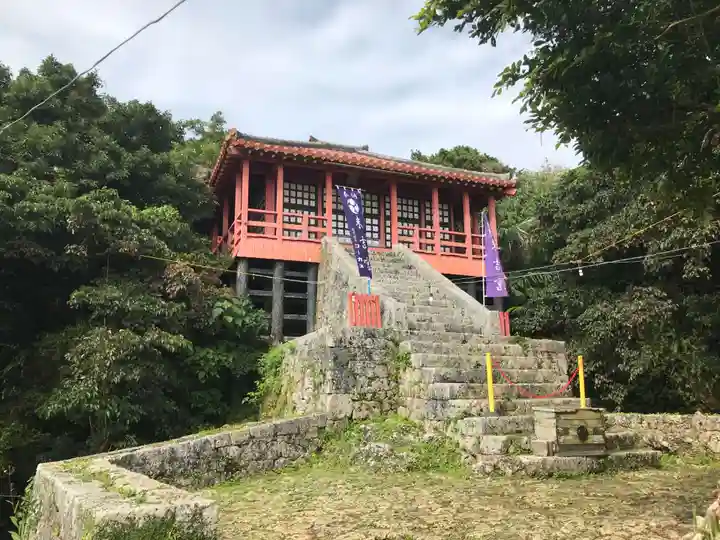 末吉宮の本殿・本堂