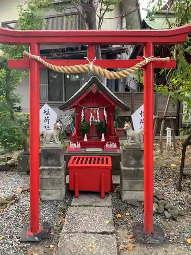 （芝生）浅間神社の末社・摂社