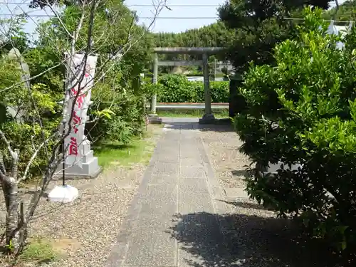 櫻井子安神社の鳥居