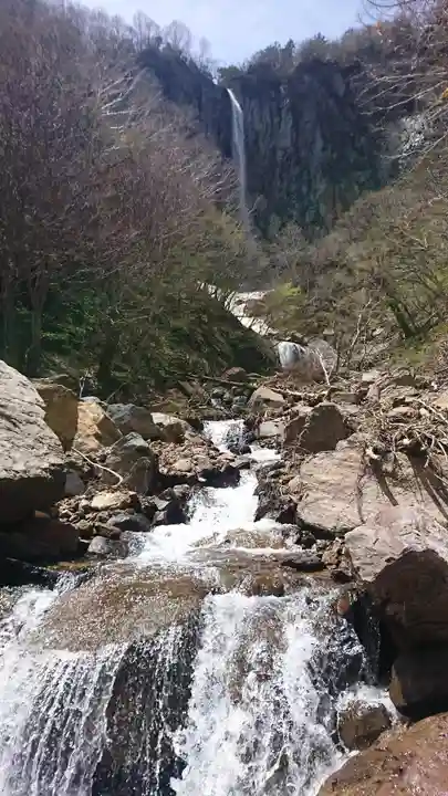 米子不動尊 本坊米子瀧山不動寺(長野県)