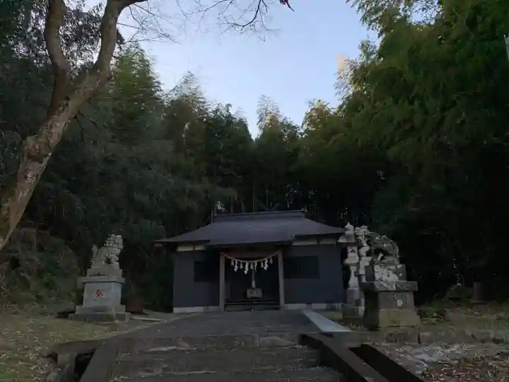 熊野神社の本殿・本堂