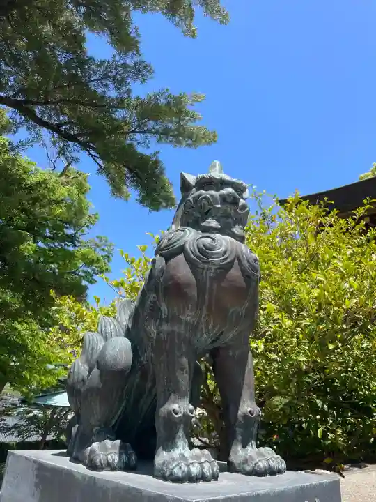 八幡神社の{uncategorized: "未分類", other: "その他", undefined: "問題あり", building: "その他建物", grave: "お墓", sacred_gate: "鳥居", guardian: "狛犬", statue: "像", buddha: "仏像", history: "歴史", nature: "自然", garden: "庭園", animal: "動物", pagoda: "塔", temizu: "手水舎", mountain_gate: "山門・神門", sanctuary: "本殿・本堂", subordinate: "末社・摂社", art: "芸術", scenery: "景色", jizo: "地蔵", ema: "絵馬", goshuin: "御朱印", omikuji: "おみくじ", items: "授与品その他", amulet: "お守り", goshuincho: "御朱印帳", eats: "食事", festival: "お祭り", votive_dance: "神楽", shichigosan: "七五三参", wedding: "結婚式", experience: "体験その他", initially: "初詣", around: "周辺", anti_infection: "感染症対策"}