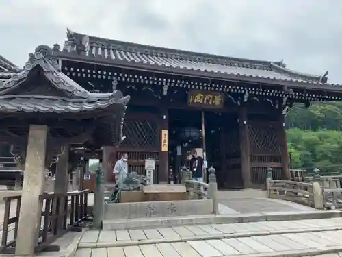 清水寺の山門・神門