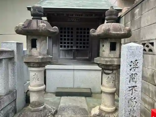 浮間不動尊の{uncategorized: "未分類", other: "その他", undefined: "問題あり", building: "その他建物", grave: "お墓", sacred_gate: "鳥居", guardian: "狛犬", statue: "像", buddha: "仏像", history: "歴史", nature: "自然", garden: "庭園", animal: "動物", pagoda: "塔", temizu: "手水舎", mountain_gate: "山門・神門", sanctuary: "本殿・本堂", subordinate: "末社・摂社", art: "芸術", scenery: "景色", jizo: "地蔵", ema: "絵馬", goshuin: "御朱印", omikuji: "おみくじ", items: "授与品その他", amulet: "お守り", goshuincho: "御朱印帳", eats: "食事", festival: "お祭り", votive_dance: "神楽", shichigosan: "七五三参", wedding: "結婚式", experience: "体験その他", initially: "初詣", around: "周辺", anti_infection: "感染症対策"}