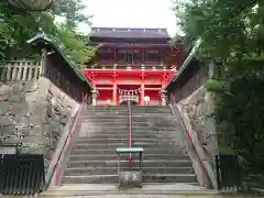 六所神社の山門