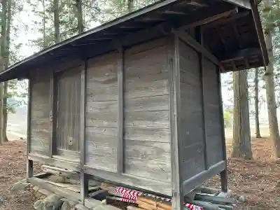 諏訪神社の{uncategorized: "未分類", other: "その他", undefined: "問題あり", building: "その他建物", grave: "お墓", sacred_gate: "鳥居", guardian: "狛犬", statue: "像", buddha: "仏像", history: "歴史", nature: "自然", garden: "庭園", animal: "動物", pagoda: "塔", temizu: "手水舎", mountain_gate: "山門・神門", sanctuary: "本殿・本堂", subordinate: "末社・摂社", art: "芸術", scenery: "景色", jizo: "地蔵", ema: "絵馬", goshuin: "御朱印", omikuji: "おみくじ", items: "授与品その他", amulet: "お守り", goshuincho: "御朱印帳", eats: "食事", festival: "お祭り", votive_dance: "神楽", shichigosan: "七五三参", wedding: "結婚式", experience: "体験その他", initially: "初詣", around: "周辺", anti_infection: "感染症対策"}