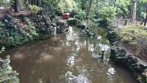 世田谷八幡宮の庭園