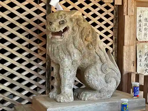 高尾穂見神社の狛犬