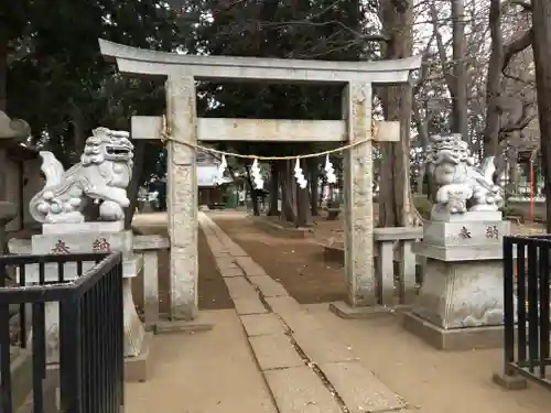 足立神社の鳥居