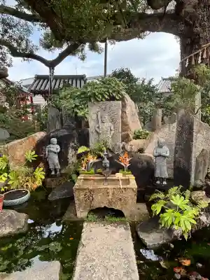 法楽寺の{uncategorized: "未分類", other: "その他", undefined: "問題あり", building: "その他建物", grave: "お墓", sacred_gate: "鳥居", guardian: "狛犬", statue: "像", buddha: "仏像", history: "歴史", nature: "自然", garden: "庭園", animal: "動物", pagoda: "塔", temizu: "手水舎", mountain_gate: "山門・神門", sanctuary: "本殿・本堂", subordinate: "末社・摂社", art: "芸術", scenery: "景色", jizo: "地蔵", ema: "絵馬", goshuin: "御朱印", omikuji: "おみくじ", items: "授与品その他", amulet: "お守り", goshuincho: "御朱印帳", eats: "食事", festival: "お祭り", votive_dance: "神楽", shichigosan: "七五三参", wedding: "結婚式", experience: "体験その他", initially: "初詣", around: "周辺", anti_infection: "感染症対策"}