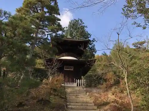 常寂光寺の塔