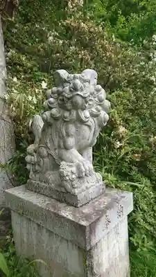八幡神社の狛犬