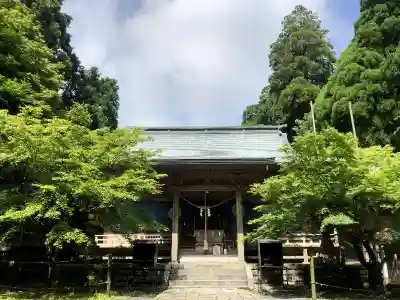 白鳥神社の本殿・本堂