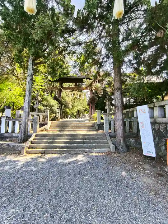 甲斐國一宮 浅間神社の{uncategorized: "未分類", other: "その他", undefined: "問題あり", building: "その他建物", grave: "お墓", sacred_gate: "鳥居", guardian: "狛犬", statue: "像", buddha: "仏像", history: "歴史", nature: "自然", garden: "庭園", animal: "動物", pagoda: "塔", temizu: "手水舎", mountain_gate: "山門・神門", sanctuary: "本殿・本堂", subordinate: "末社・摂社", art: "芸術", scenery: "景色", jizo: "地蔵", ema: "絵馬", goshuin: "御朱印", omikuji: "おみくじ", items: "授与品その他", amulet: "お守り", goshuincho: "御朱印帳", eats: "食事", festival: "お祭り", votive_dance: "神楽", shichigosan: "七五三参", wedding: "結婚式", experience: "体験その他", initially: "初詣", around: "周辺", anti_infection: "感染症対策"}