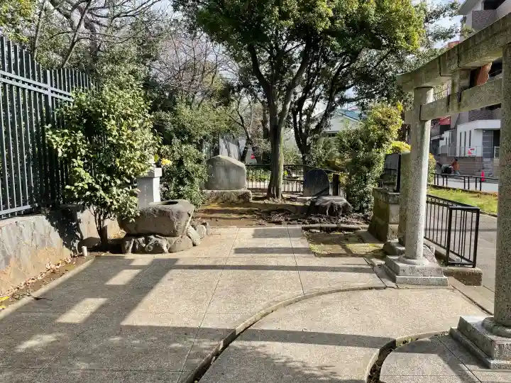 菊名池弁財天(神奈川県)