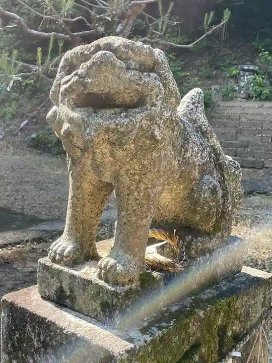古物神社の狛犬