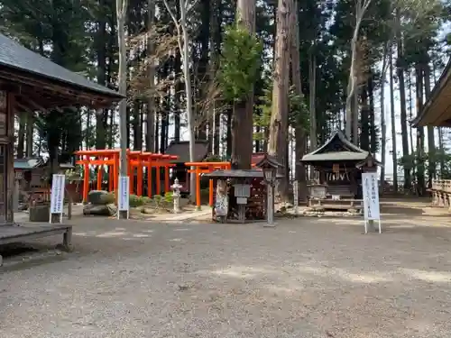 櫛引八幡宮の建物その他