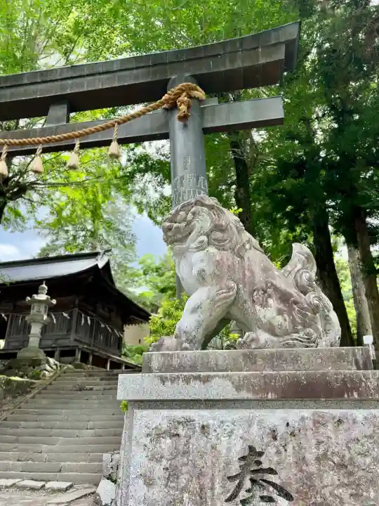 諏訪大社上社前宮(長野県)