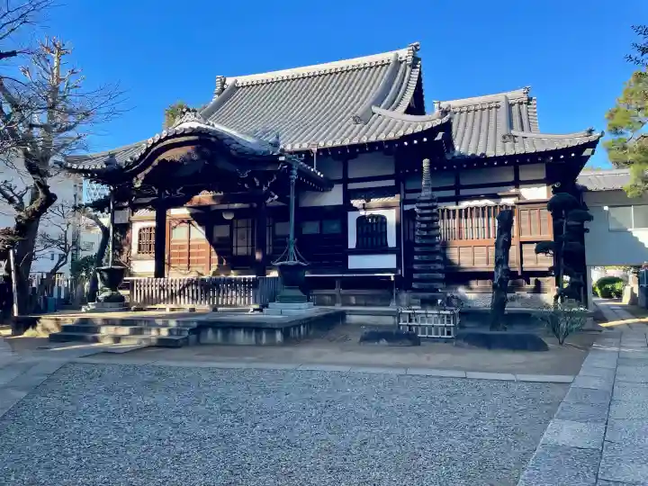 本立寺の{uncategorized: "未分類", other: "その他", undefined: "問題あり", building: "その他建物", grave: "お墓", sacred_gate: "鳥居", guardian: "狛犬", statue: "像", buddha: "仏像", history: "歴史", nature: "自然", garden: "庭園", animal: "動物", pagoda: "塔", temizu: "手水舎", mountain_gate: "山門・神門", sanctuary: "本殿・本堂", subordinate: "末社・摂社", art: "芸術", scenery: "景色", jizo: "地蔵", ema: "絵馬", goshuin: "御朱印", omikuji: "おみくじ", items: "授与品その他", amulet: "お守り", goshuincho: "御朱印帳", eats: "食事", festival: "お祭り", votive_dance: "神楽", shichigosan: "七五三参", wedding: "結婚式", experience: "体験その他", initially: "初詣", around: "周辺", anti_infection: "感染症対策"}