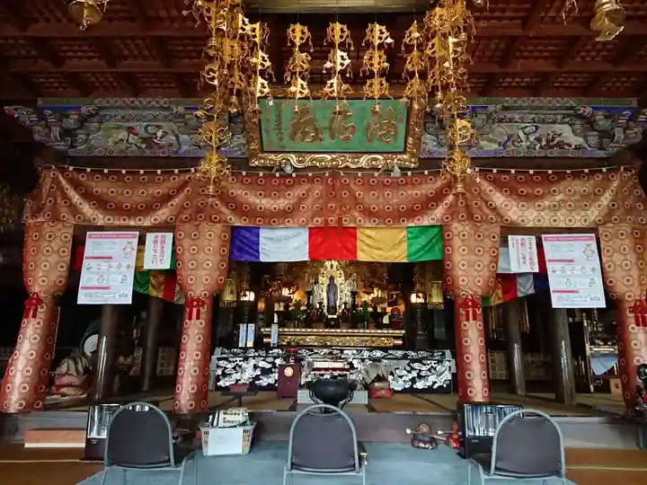 阿弥陀寺の本殿・本堂