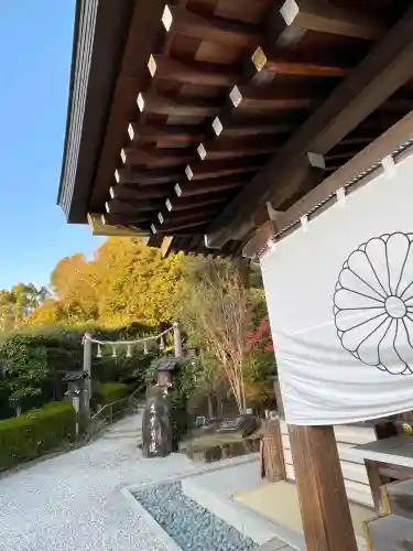 大神神社の{uncategorized: "未分類", other: "その他", undefined: "問題あり", building: "その他建物", grave: "お墓", sacred_gate: "鳥居", guardian: "狛犬", statue: "像", buddha: "仏像", history: "歴史", nature: "自然", garden: "庭園", animal: "動物", pagoda: "塔", temizu: "手水舎", mountain_gate: "山門・神門", sanctuary: "本殿・本堂", subordinate: "末社・摂社", art: "芸術", scenery: "景色", jizo: "地蔵", ema: "絵馬", goshuin: "御朱印", omikuji: "おみくじ", items: "授与品その他", amulet: "お守り", goshuincho: "御朱印帳", eats: "食事", festival: "お祭り", votive_dance: "神楽", shichigosan: "七五三参", wedding: "結婚式", experience: "体験その他", initially: "初詣", around: "周辺", anti_infection: "感染症対策"}