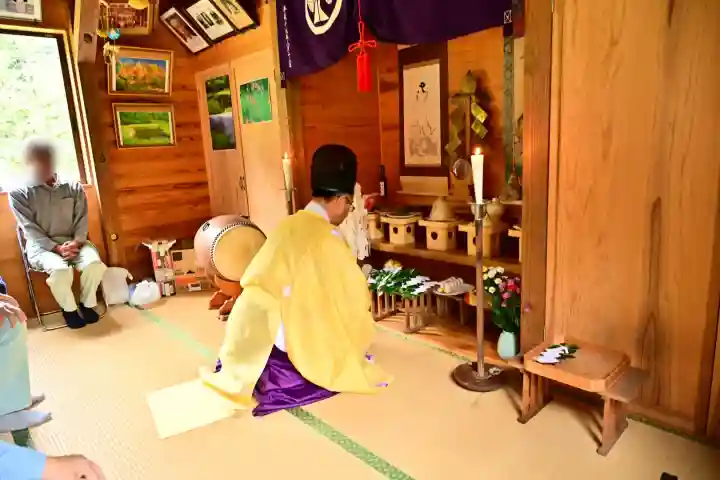 郡殿の池弁財天社(新潟県)