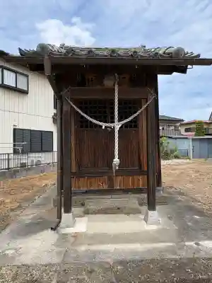 八幡宮の{uncategorized: "未分類", other: "その他", undefined: "問題あり", building: "その他建物", grave: "お墓", sacred_gate: "鳥居", guardian: "狛犬", statue: "像", buddha: "仏像", history: "歴史", nature: "自然", garden: "庭園", animal: "動物", pagoda: "塔", temizu: "手水舎", mountain_gate: "山門・神門", sanctuary: "本殿・本堂", subordinate: "末社・摂社", art: "芸術", scenery: "景色", jizo: "地蔵", ema: "絵馬", goshuin: "御朱印", omikuji: "おみくじ", items: "授与品その他", amulet: "お守り", goshuincho: "御朱印帳", eats: "食事", festival: "お祭り", votive_dance: "神楽", shichigosan: "七五三参", wedding: "結婚式", experience: "体験その他", initially: "初詣", around: "周辺", anti_infection: "感染症対策"}