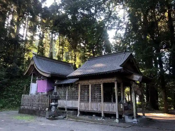 嶽宮神社の本殿・本堂