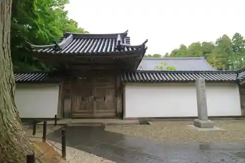 瑞巌寺の山門