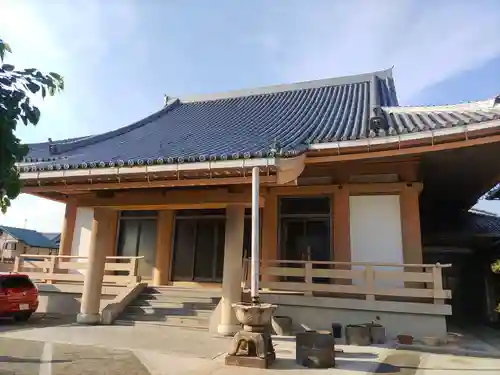 西岸寺の本殿・本堂