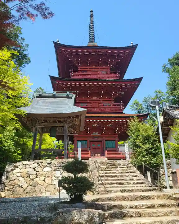 柏原八幡宮の塔