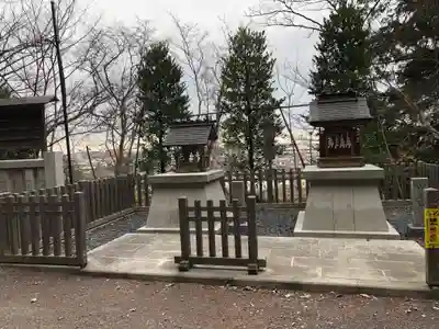 穴澤天神社の末社・摂社