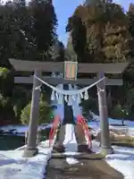 坪沼八幡神社の鳥居