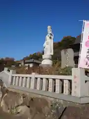 埼玉厄除け開運大師・龍泉寺（切り絵御朱印発祥の寺）の仏像