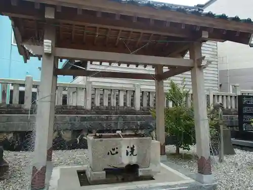 魚取神社の手水舎