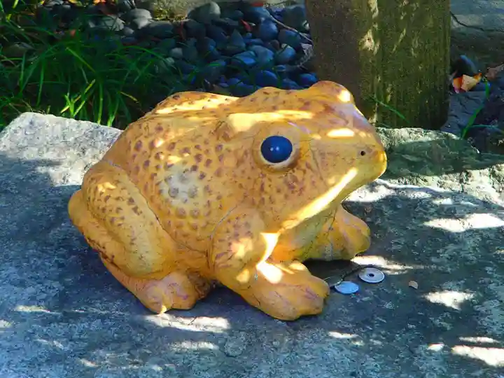 塚越稲荷神社の狛犬