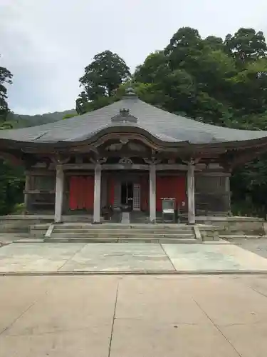 大山寺の本殿