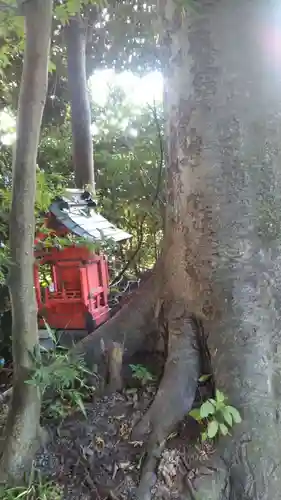 尾曳神社の末社