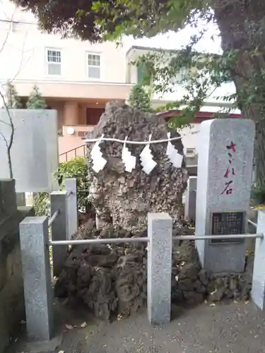 中目黒八幡神社の像