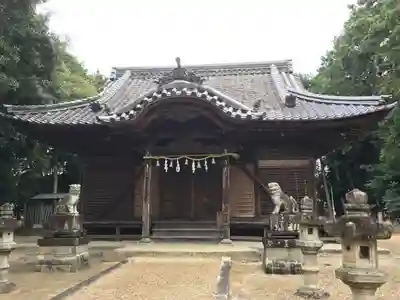 大岡白山神社の本殿・本堂