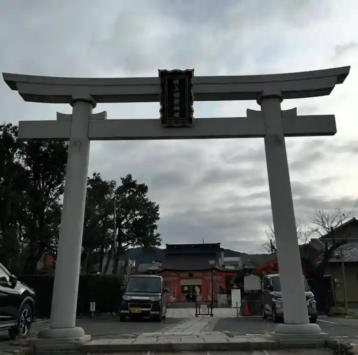 折上稲荷神社の{uncategorized: "未分類", other: "その他", undefined: "問題あり", building: "その他建物", grave: "お墓", sacred_gate: "鳥居", guardian: "狛犬", statue: "像", buddha: "仏像", history: "歴史", nature: "自然", garden: "庭園", animal: "動物", pagoda: "塔", temizu: "手水舎", mountain_gate: "山門・神門", sanctuary: "本殿・本堂", subordinate: "末社・摂社", art: "芸術", scenery: "景色", jizo: "地蔵", ema: "絵馬", goshuin: "御朱印", omikuji: "おみくじ", items: "授与品その他", amulet: "お守り", goshuincho: "御朱印帳", eats: "食事", festival: "お祭り", votive_dance: "神楽", shichigosan: "七五三参", wedding: "結婚式", experience: "体験その他", initially: "初詣", around: "周辺", anti_infection: "感染症対策"}