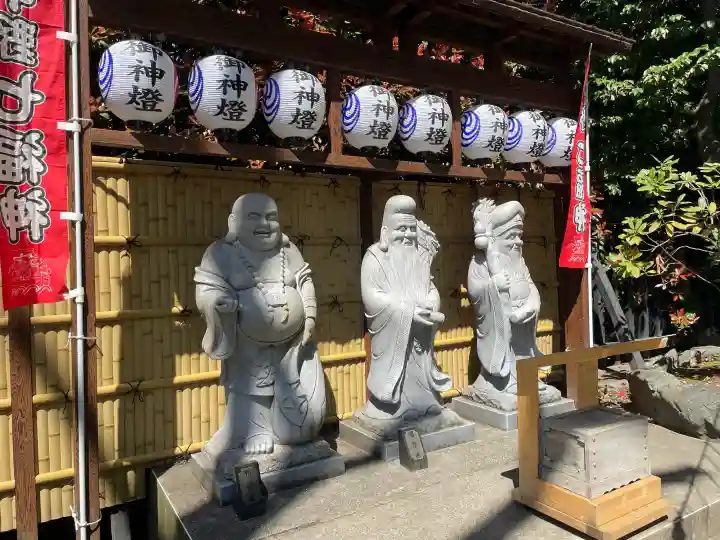 中野沼袋氷川神社の{uncategorized: "未分類", other: "その他", undefined: "問題あり", building: "その他建物", grave: "お墓", sacred_gate: "鳥居", guardian: "狛犬", statue: "像", buddha: "仏像", history: "歴史", nature: "自然", garden: "庭園", animal: "動物", pagoda: "塔", temizu: "手水舎", mountain_gate: "山門・神門", sanctuary: "本殿・本堂", subordinate: "末社・摂社", art: "芸術", scenery: "景色", jizo: "地蔵", ema: "絵馬", goshuin: "御朱印", omikuji: "おみくじ", items: "授与品その他", amulet: "お守り", goshuincho: "御朱印帳", eats: "食事", festival: "お祭り", votive_dance: "神楽", shichigosan: "七五三参", wedding: "結婚式", experience: "体験その他", initially: "初詣", around: "周辺", anti_infection: "感染症対策"}