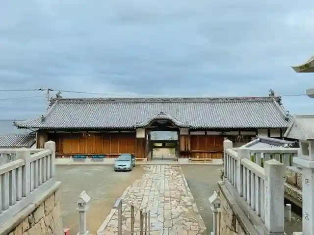 石屋神社の本殿・本堂