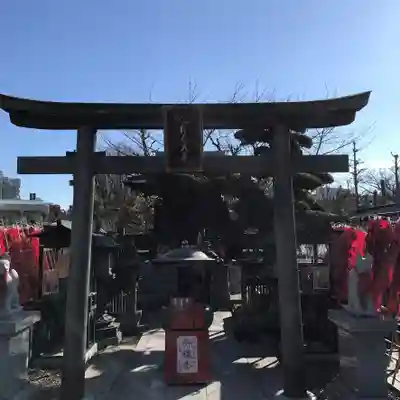 成田山深川不動堂(新勝寺東京別院)の鳥居