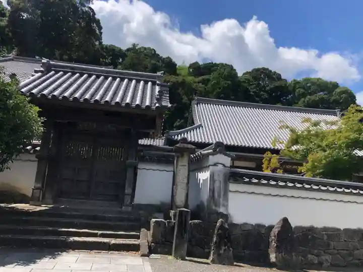 光明禅寺の山門・神門