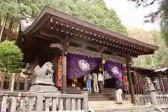 鎮神社の本殿