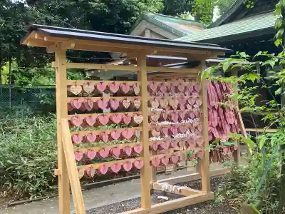 渋谷氷川神社の{uncategorized: "未分類", other: "その他", undefined: "問題あり", building: "その他建物", grave: "お墓", sacred_gate: "鳥居", guardian: "狛犬", statue: "像", buddha: "仏像", history: "歴史", nature: "自然", garden: "庭園", animal: "動物", pagoda: "塔", temizu: "手水舎", mountain_gate: "山門・神門", sanctuary: "本殿・本堂", subordinate: "末社・摂社", art: "芸術", scenery: "景色", jizo: "地蔵", ema: "絵馬", goshuin: "御朱印", omikuji: "おみくじ", items: "授与品その他", amulet: "お守り", goshuincho: "御朱印帳", eats: "食事", festival: "お祭り", votive_dance: "神楽", shichigosan: "七五三参", wedding: "結婚式", experience: "体験その他", initially: "初詣", around: "周辺", anti_infection: "感染症対策"}