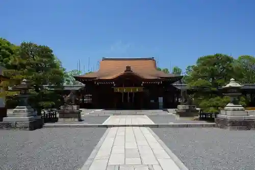 城南宮の本殿・本堂